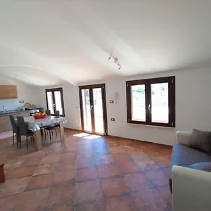 Zeus Casa Olmedo
